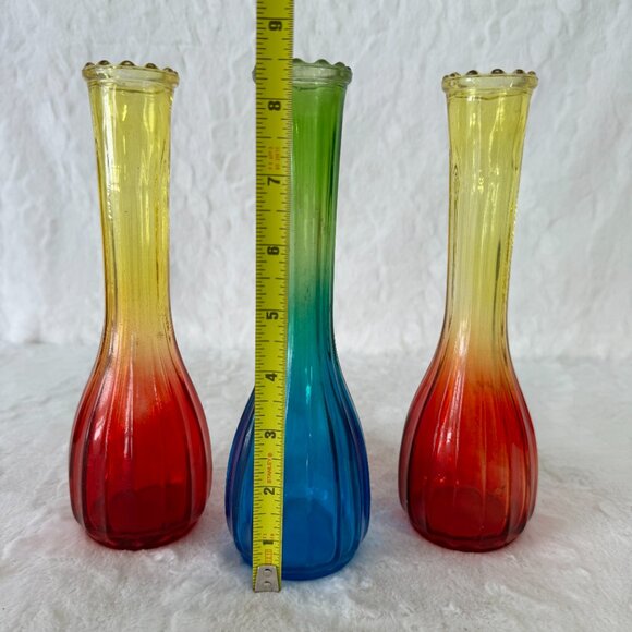 Vintage Jeannette Glass Bud Vases Ombre in color Mid Century Modern - Picture 2 of 6